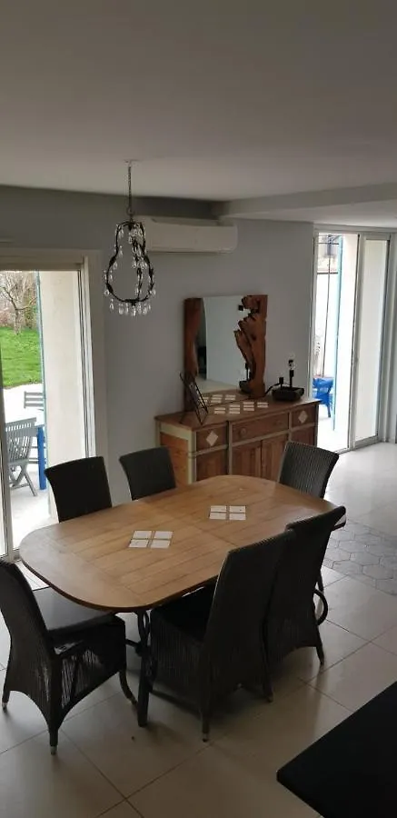 Moun Oustau Villa Avignon 0*,